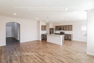 800 Alton Dr in Aubrey, TX - Building Photo - Building Photo