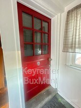 201 Blunston Ave in Collingdale, PA - Foto de edificio - Building Photo