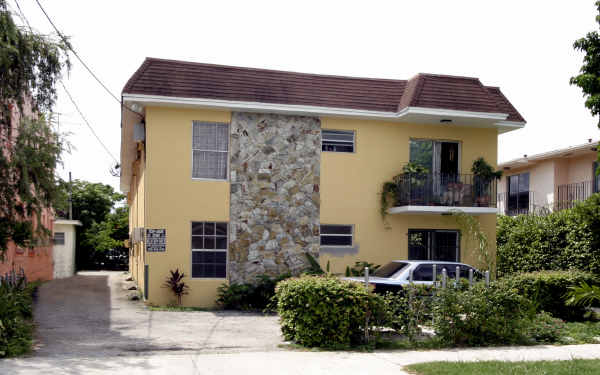 1460 SW 4th St in Miami, FL - Building Photo - Building Photo