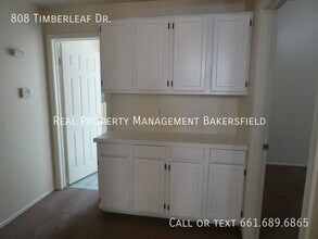 808 Timberleaf Dr in Bakersfield, CA - Building Photo - Building Photo
