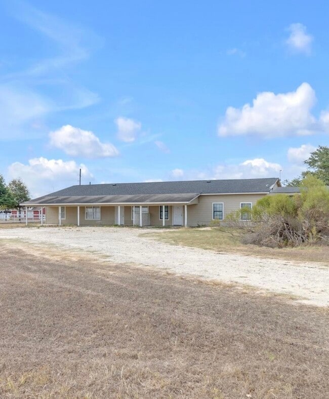 property at 9678 Interstate 10 Frontage Rd