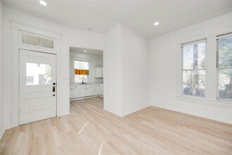 81 San Marcos St in Austin, TX - Building Photo - Building Photo