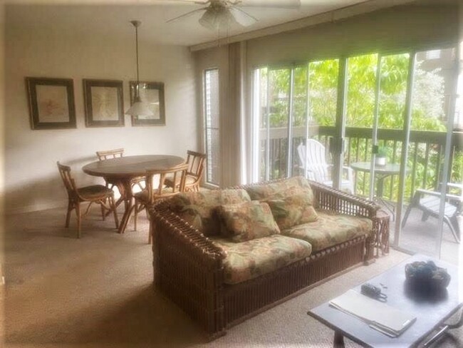 property at 75-5855-5855 Walua Rd