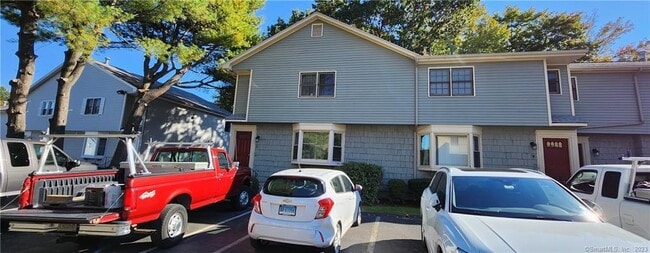 375 Glendale Ave in Bridgeport, CT - Building Photo - Building Photo