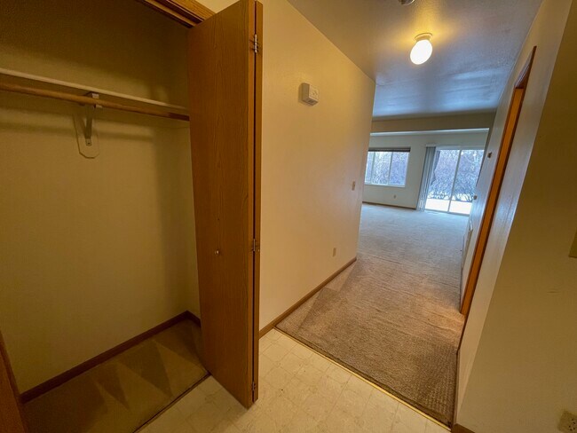 2402 Daws Dr in Bozeman, MT - Building Photo - Building Photo