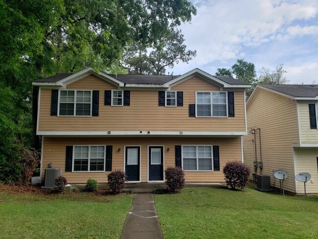 property at 1231 Lake Ave