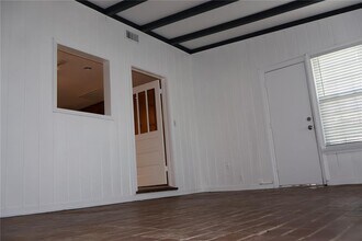 3017 W Euclid Ave in Tampa, FL - Building Photo - Building Photo