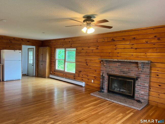property at 698 Leetes Island Rd