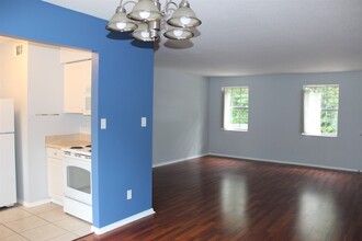1951 N Meridian Rd in Tallahassee, FL - Building Photo - Building Photo
