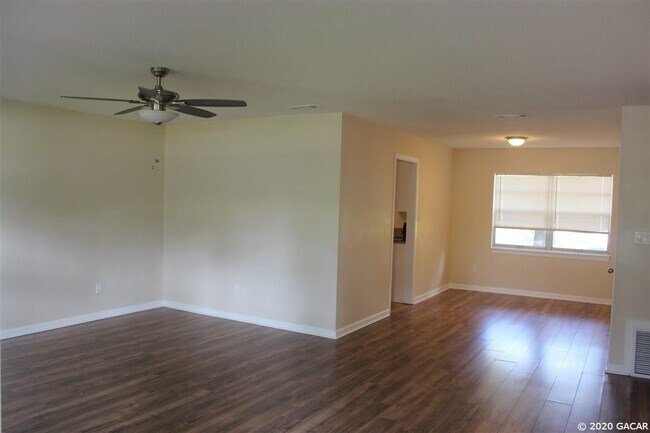 3330 NW 29th Ave in Gainesville, FL - Building Photo - Building Photo