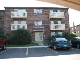 1173 Dickens Way Apartments