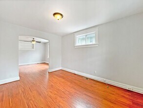 1955 N Cleveland St in Arlington, VA - Building Photo - Building Photo