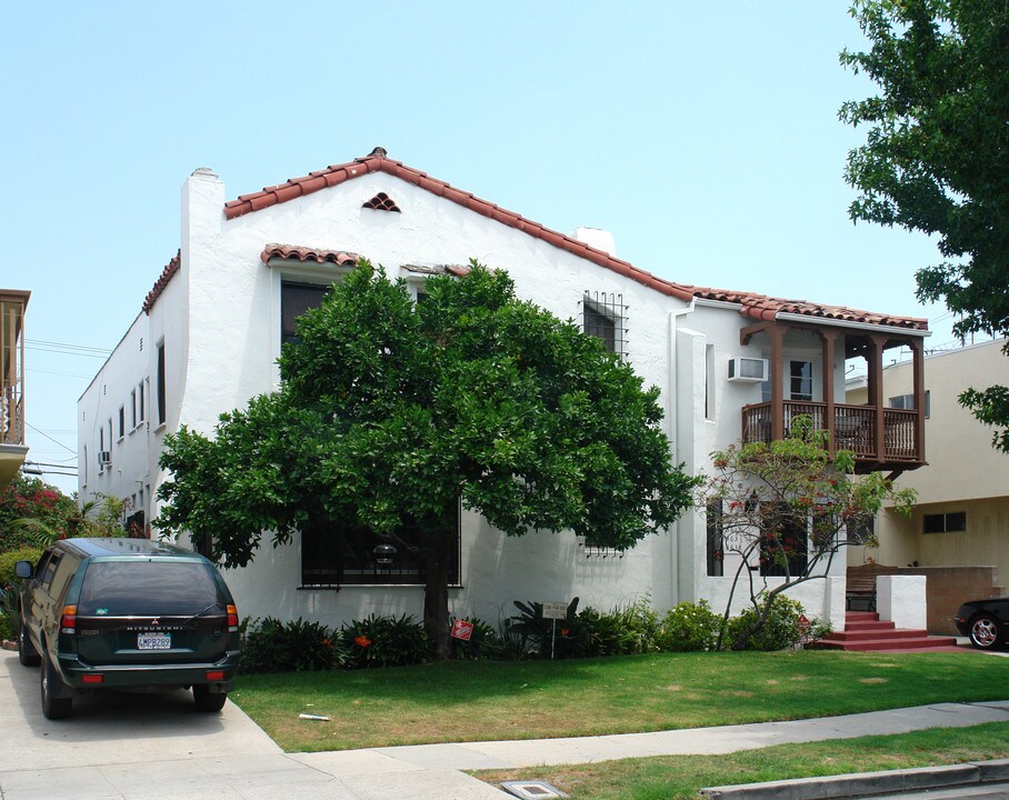 8361 Blackburn Ave in Los Angeles, CA - Building Photo