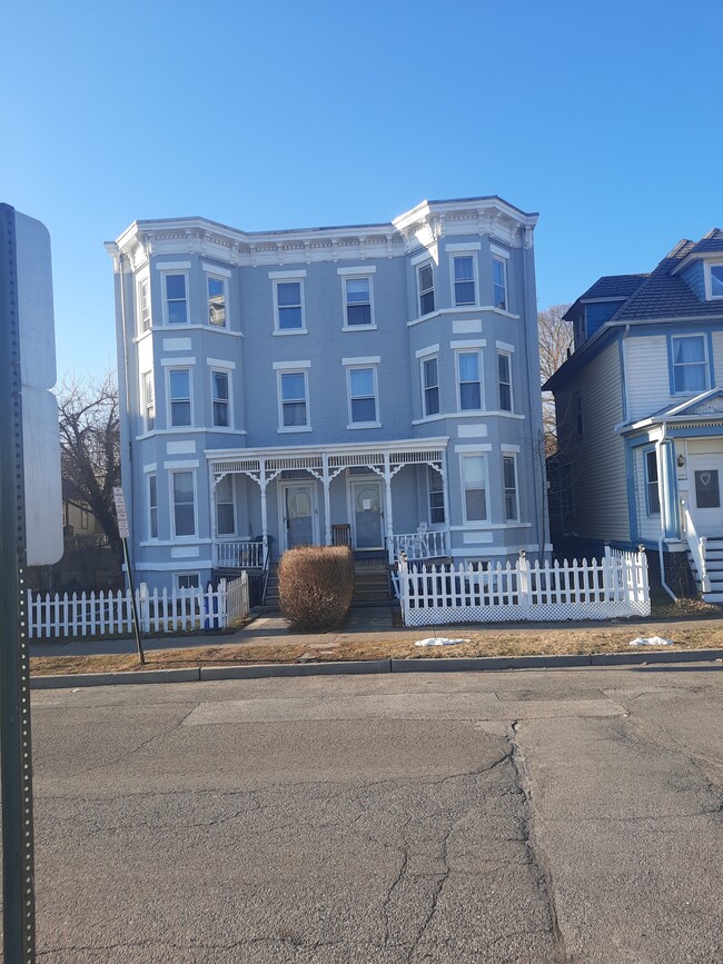 33 Bay View Ter, Unit # Apt #3