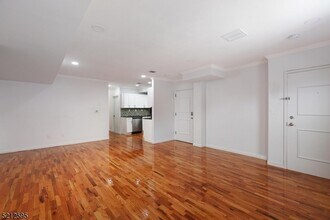 131 Armstrong Ave in Jersey City, NJ - Building Photo - Building Photo