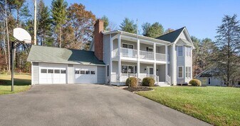 16 Meadows Cir in Arden, NC - Building Photo