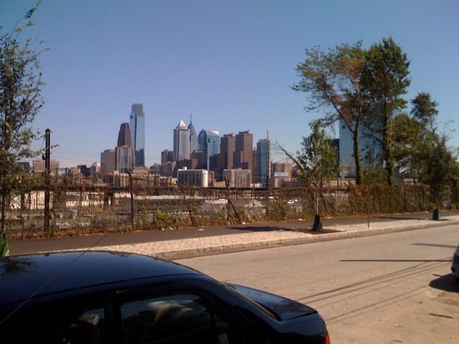 412 N 31st St in Philadelphia, PA - Foto de edificio - Building Photo