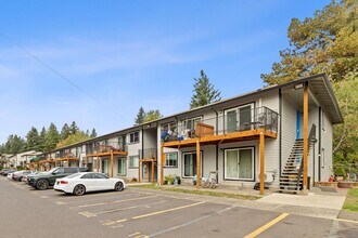 Treecrest Burnside in Portland, OR - Building Photo - Building Photo