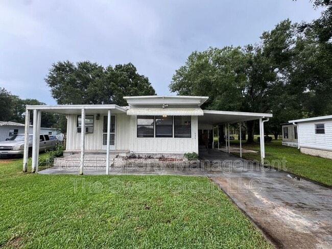 property at 534 Oak Ridge E
