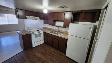 3601 Thomas Ave in North Las Vegas, NV - Building Photo - Building Photo