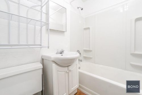 412 E 88th St-Unit -E1 in New York, NY - Foto de edificio - Building Photo