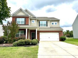 8019 Kelburn Ln in Charlotte, NC - Building Photo