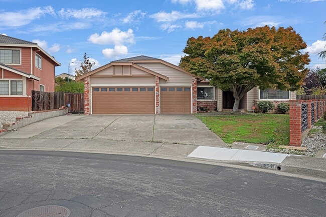 100 Lippizan Dr in Vallejo, CA - Building Photo - Building Photo