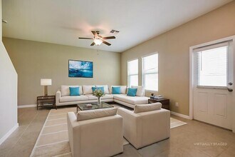 2703 Island Walk Dr in Deltona, FL - Building Photo - Building Photo