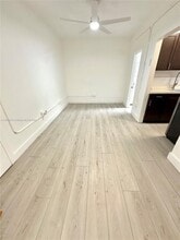967 SW 5th St in Miami, FL - Building Photo - Building Photo