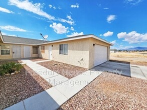 1700 Sycamore Ave in Pahrump, NV - Building Photo - Building Photo
