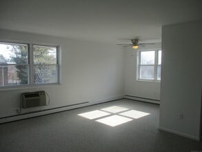 1 Walter Ave in Norwalk, CT - Building Photo - Building Photo