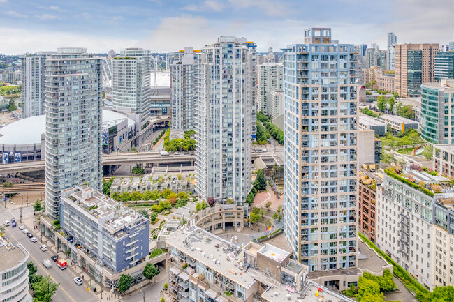 190 Keefer Pl in Vancouver, BC - Building Photo - Building Photo