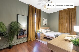 Room in Shared 4 bed/1 bath home in Boston, MA - Building Photo