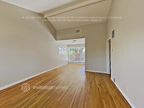 8647 Tyrone Ave in Los Angeles, CA - Building Photo - Building Photo