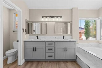 13162 Brentwood Ln in Moreno Valley, CA - Foto de edificio - Building Photo