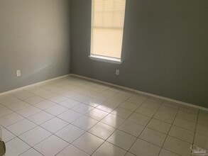6818 Tiki Ln in Pensacola, FL - Building Photo - Building Photo