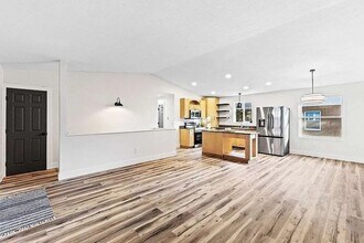 252-254 Aristocrat Dr in Billings, MT - Building Photo - Building Photo