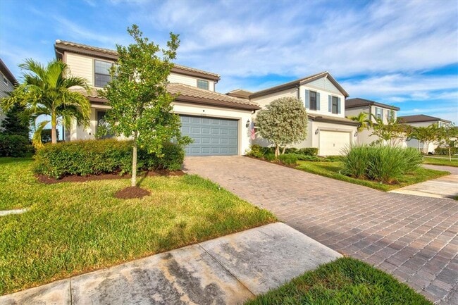 16235 Pine Mist Dr in Lakewood Ranch, FL - Building Photo - Building Photo