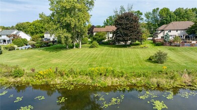 9 Glen Valley Dr in Penfield, NY - Foto de edificio - Building Photo