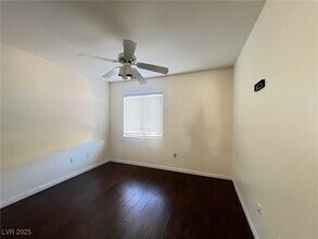 5426 Floating Flower Ave in Las Vegas, NV - Building Photo - Building Photo