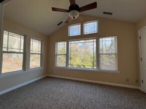 93 Morningside Ln in Hendersonville, NC - Building Photo - Building Photo