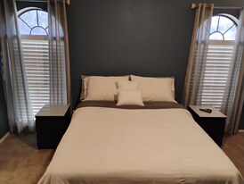 2202 Laurel St in Denton, TX - Building Photo