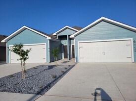 3420 Scott Cir in Seguin, TX - Building Photo