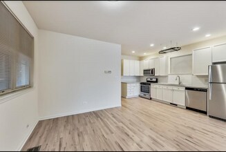 2817 N Damen Ave in Chicago, IL - Building Photo - Building Photo