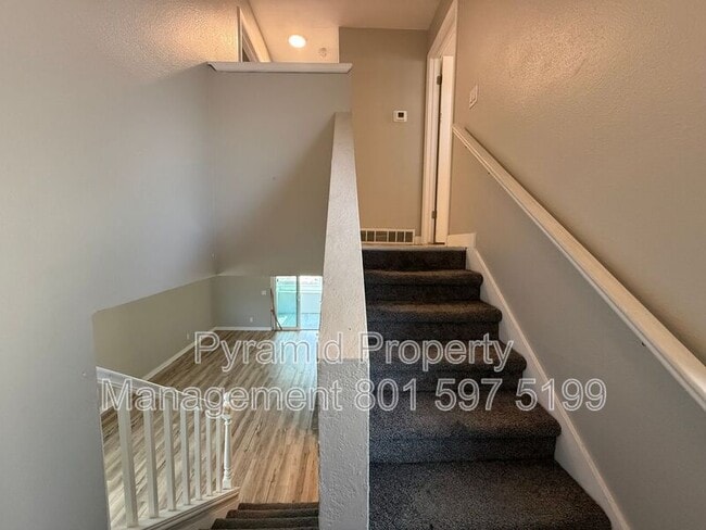 682 E Malibu Dr in Millcreek, UT - Building Photo - Building Photo