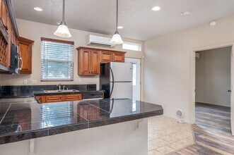 105 S Tweedt Pl in Kennewick, WA - Building Photo - Building Photo