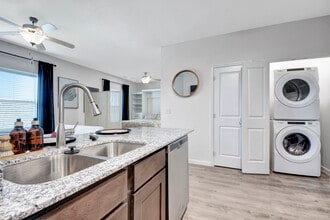 Lakeview Pointe - 55+ Community in Rowlett, TX - Building Photo - Building Photo