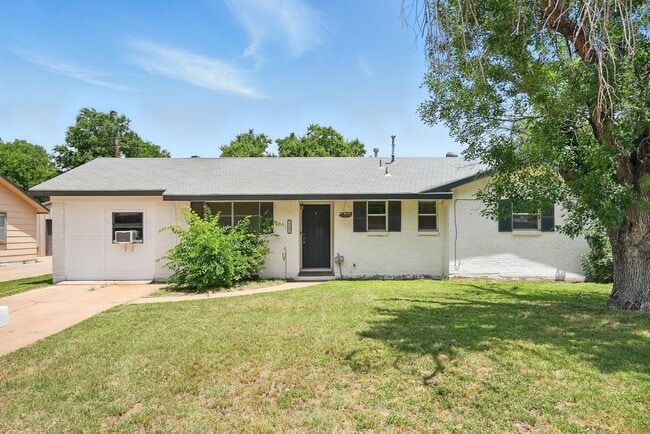 property at 2349 Marsalis Dr
