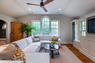 102 Westwoods Rd 1 in Sharon, CT - Building Photo - Building Photo