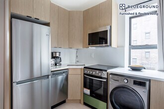 170 1st Ave. in New York, NY - Building Photo - Building Photo